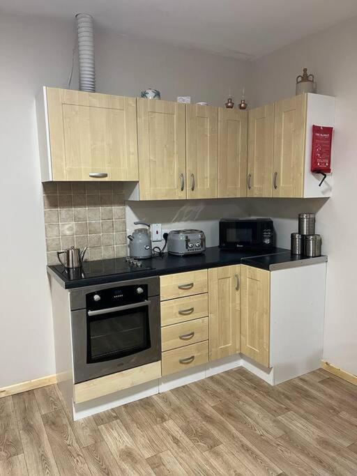 The Shed. Apartment Knockloghrim Bagian luar foto