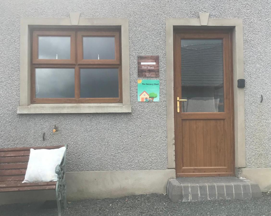 The Shed. Apartment Knockloghrim Bagian luar foto