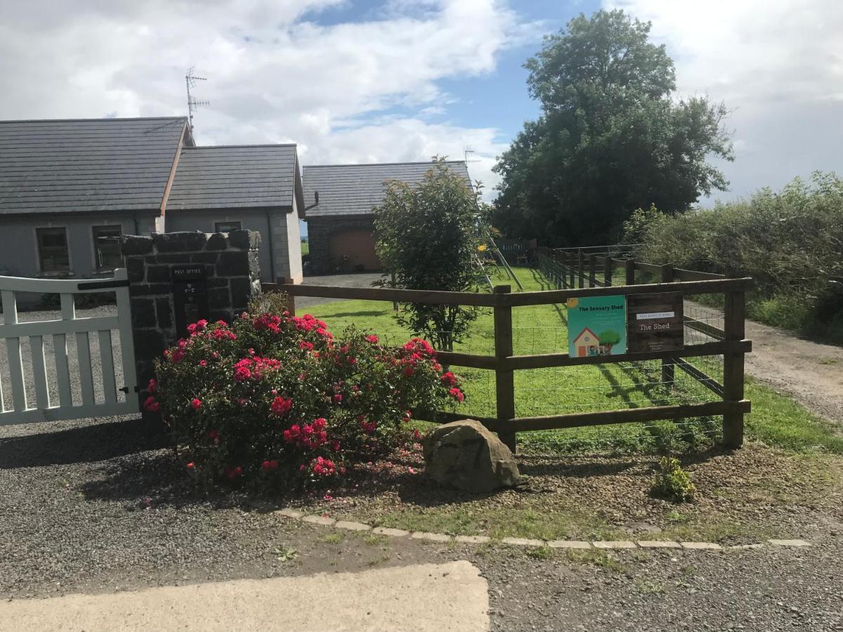 The Shed. Apartment Knockloghrim Bagian luar foto